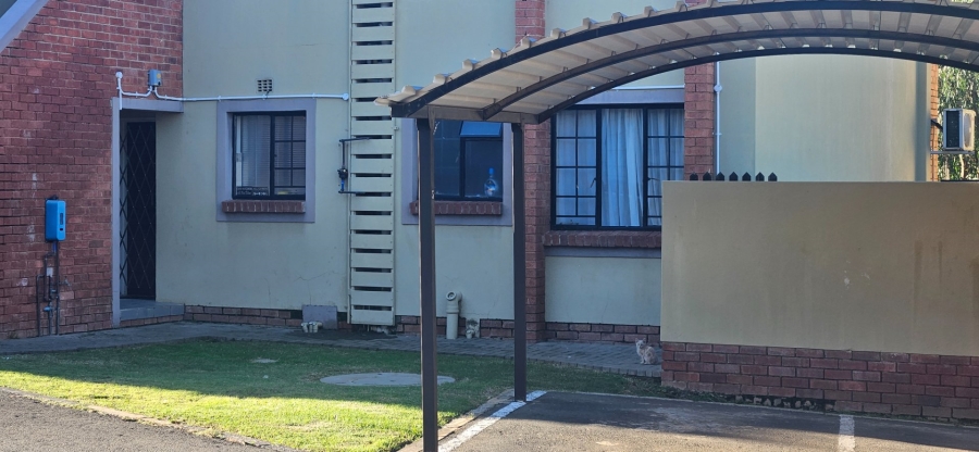 2 Bedroom Property for Sale in Hillside Free State